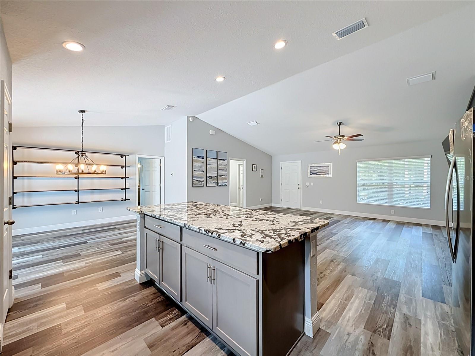 523 Bahia Circle Ter Property Photo 27