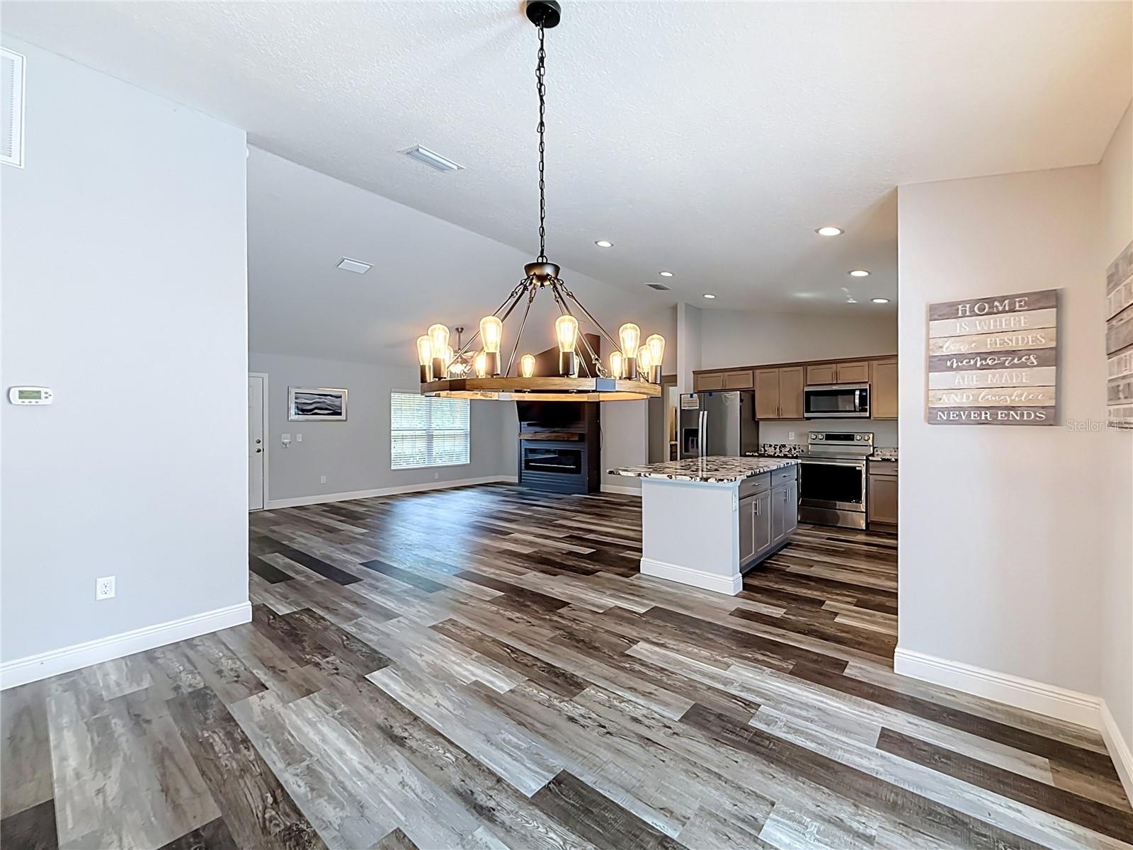 523 Bahia Circle Ter Property Photo 28
