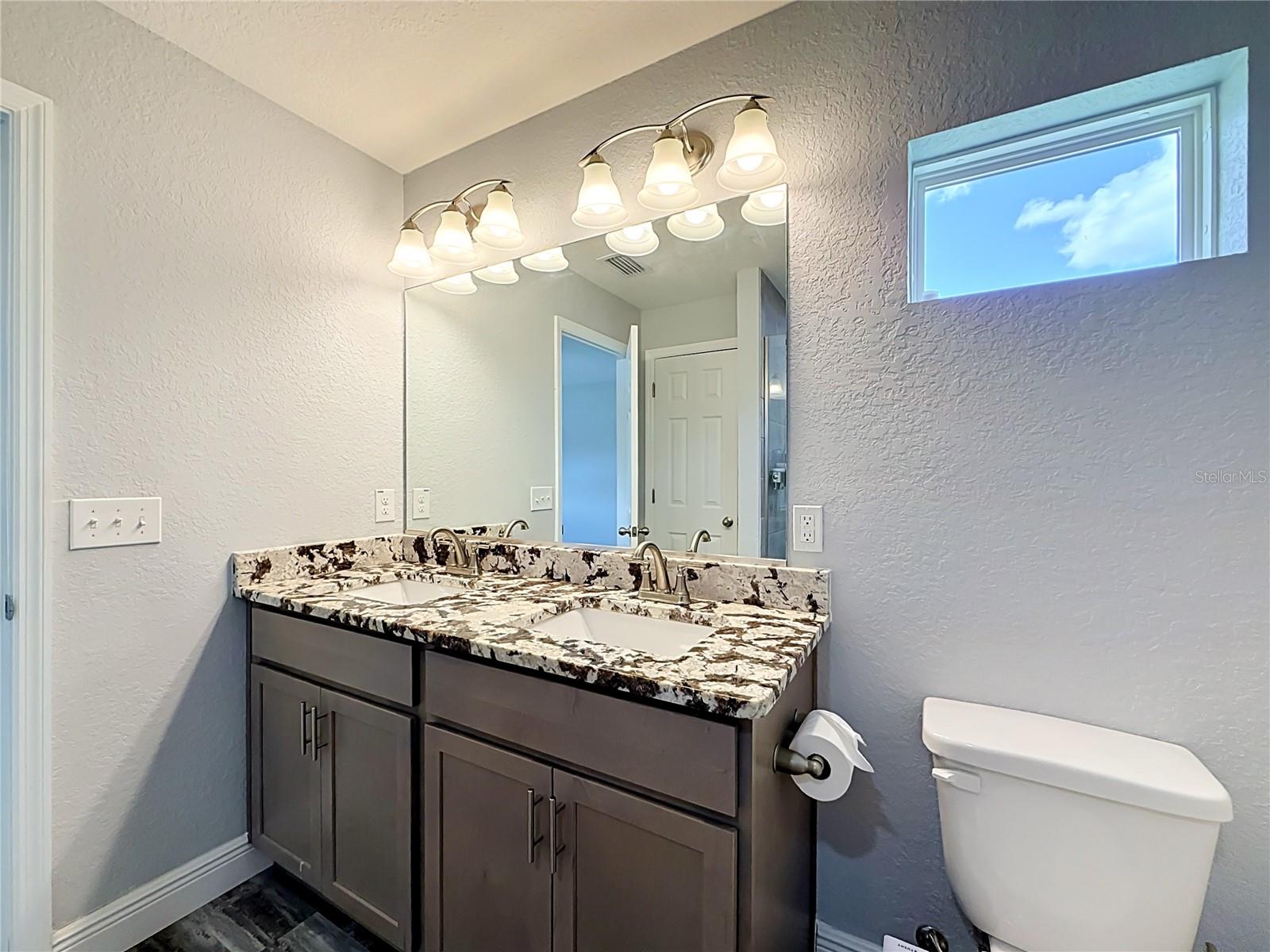 523 Bahia Circle Ter Property Photo 36
