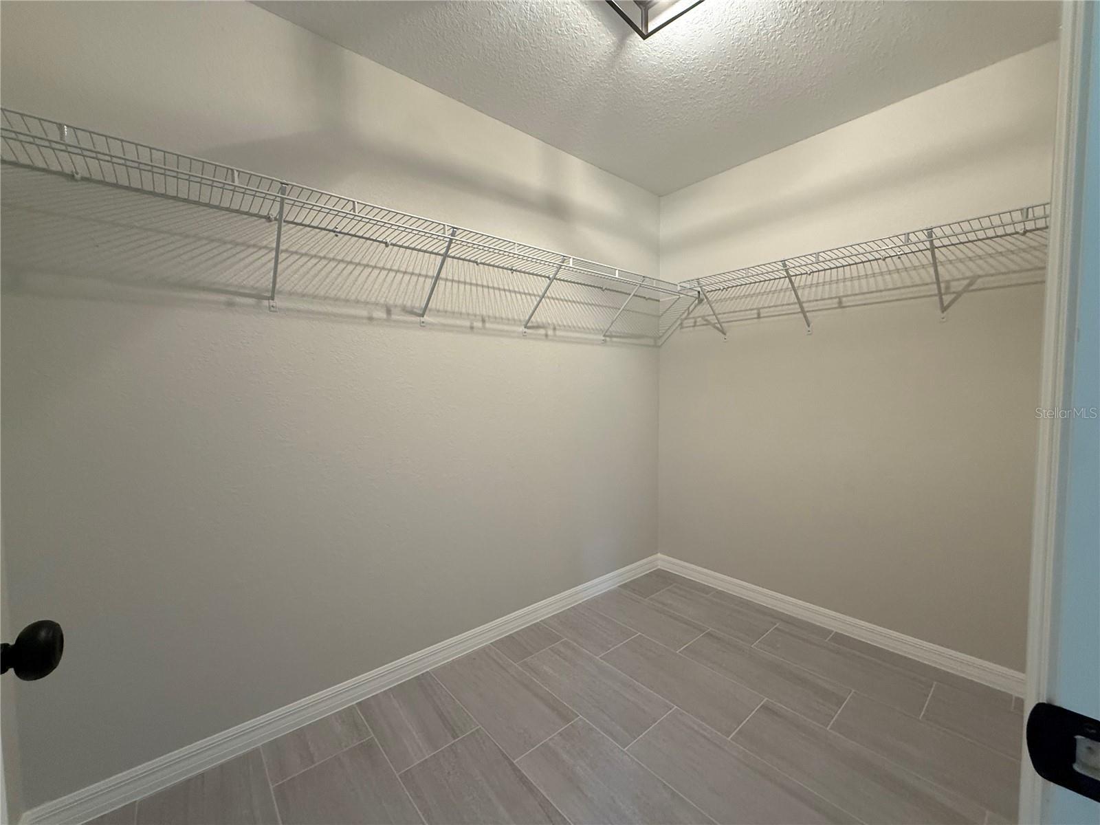 32 Locust Drive Ct Property Photo 9