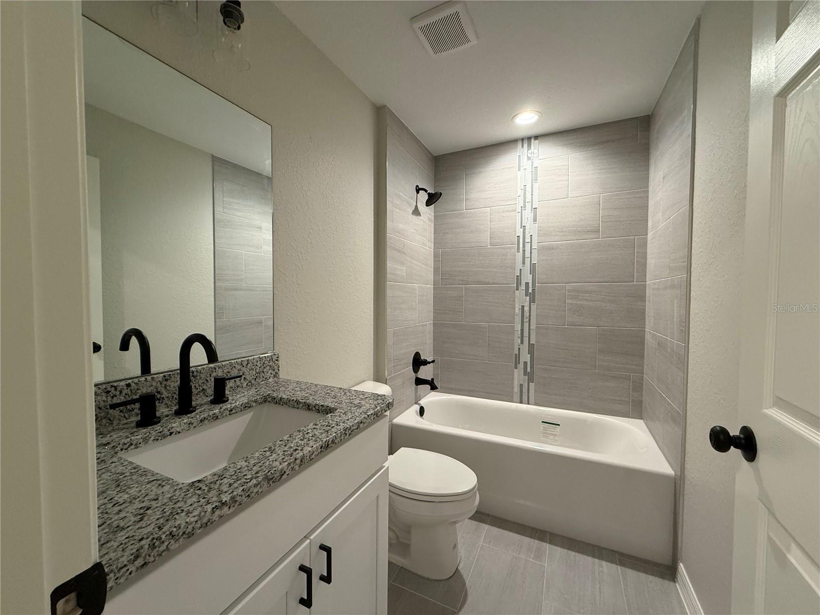 32 Locust Drive Ct Property Photo 16