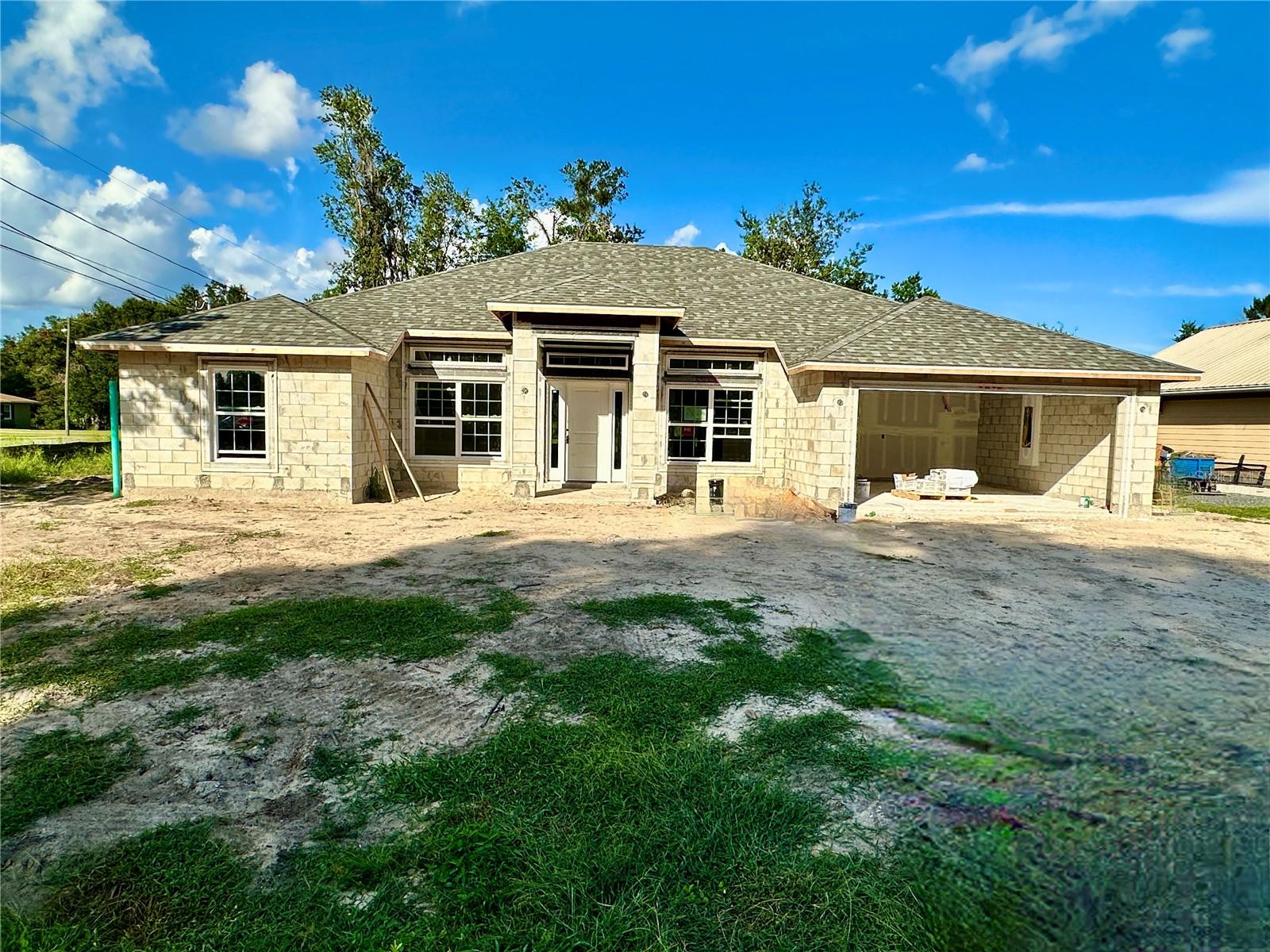 125 Pecan Dr Property Photo 2
