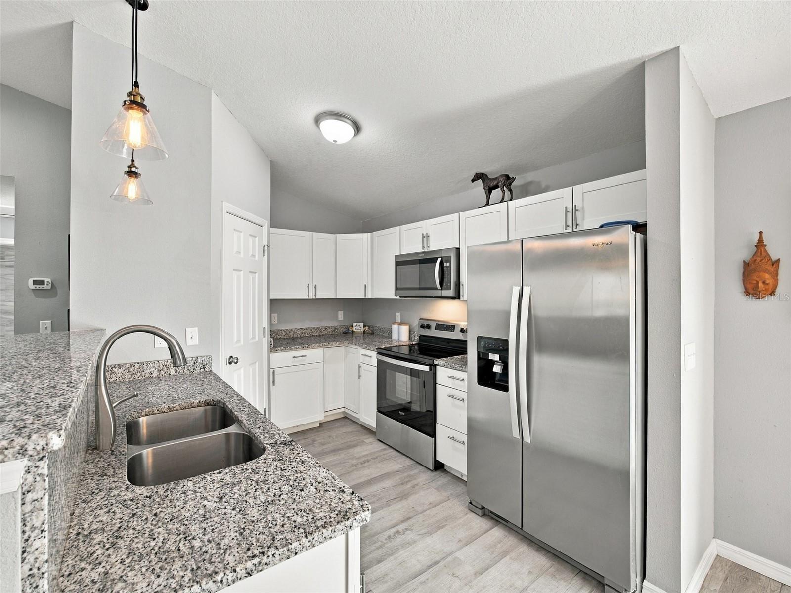 1658 Ne 162nd Pl Property Photo 12