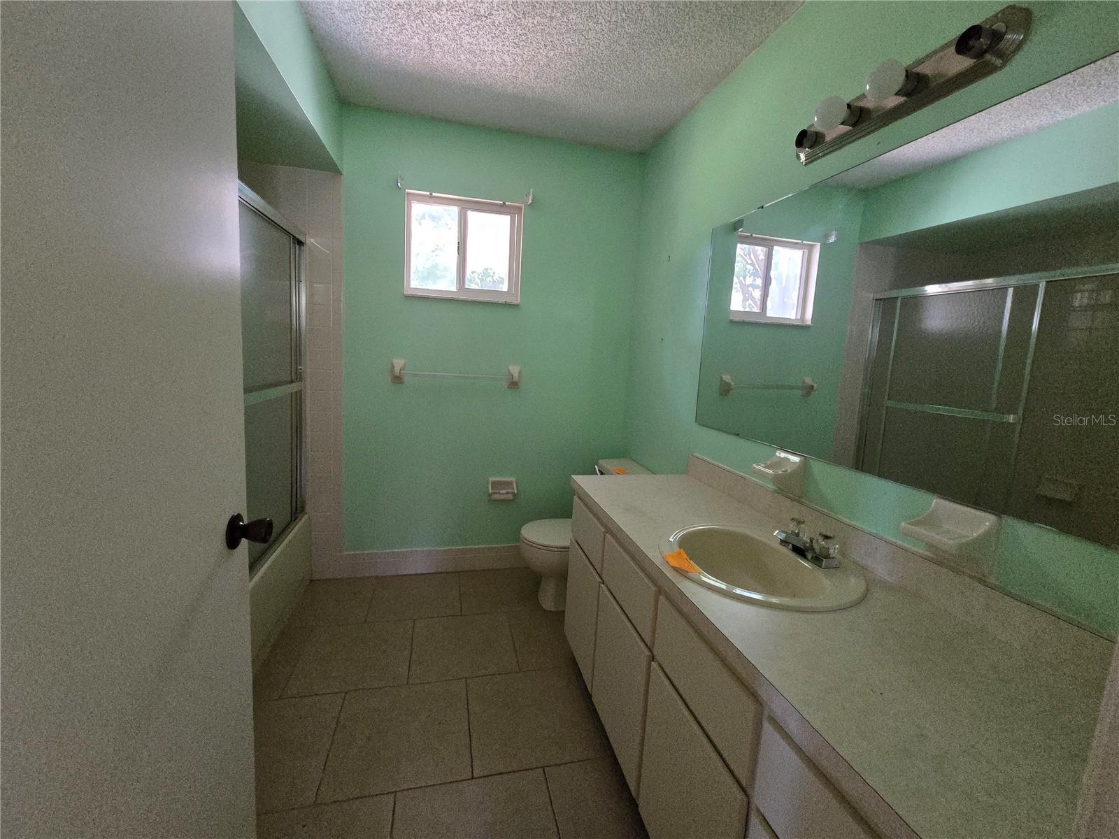 6043 Sw 63rd St Property Photo 5