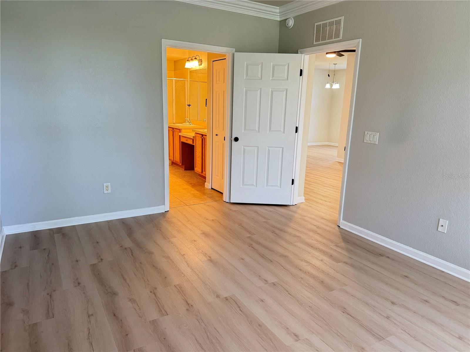 4530 Sw 52nd Cir #101 Property Photo 25