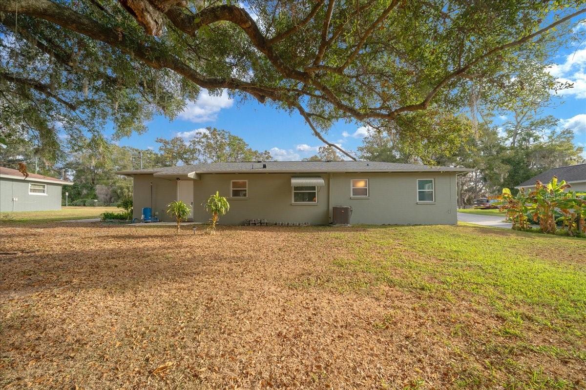 2810 Se Lake Weir Ave Property Photo 11