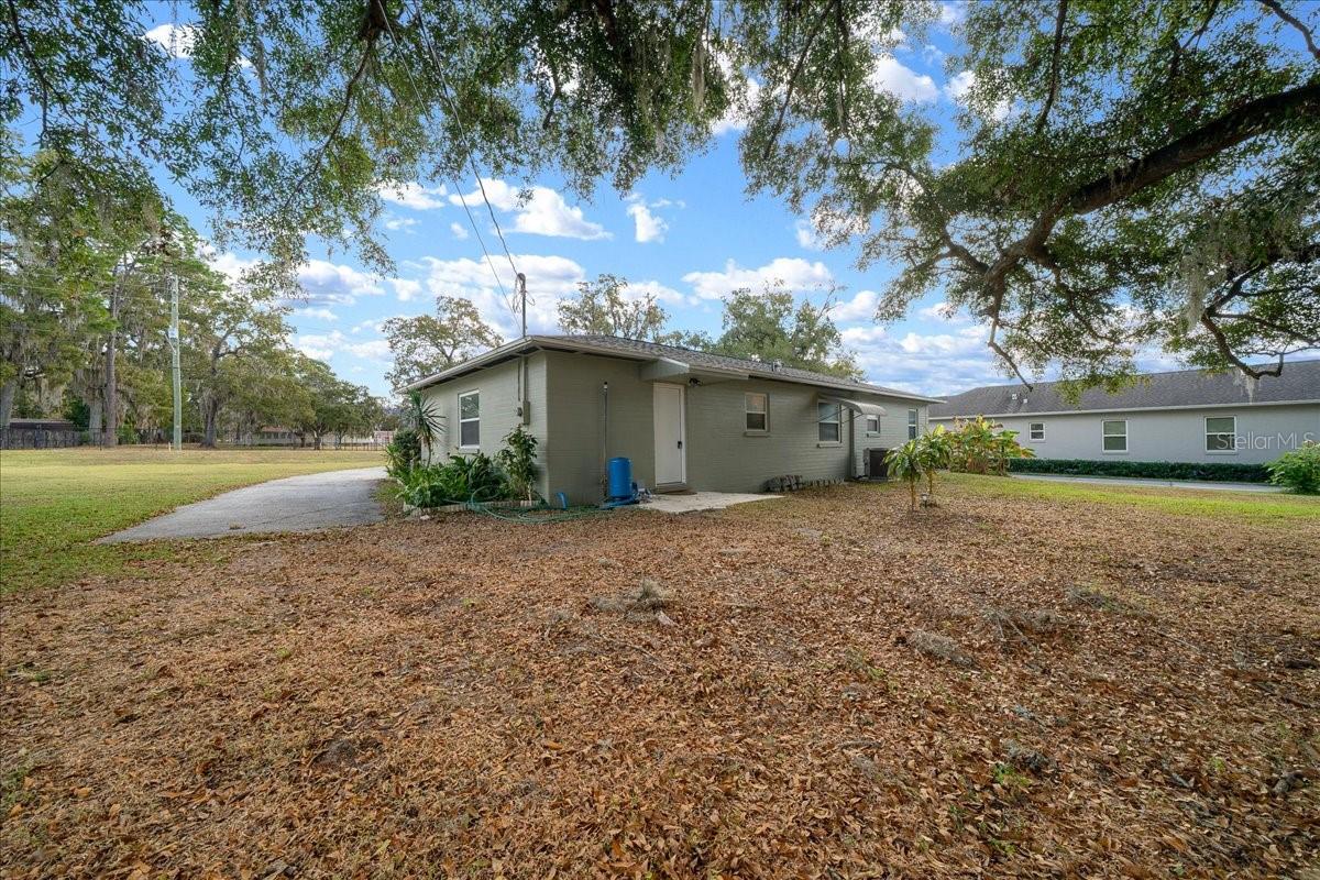 2810 Se Lake Weir Ave Property Photo 15