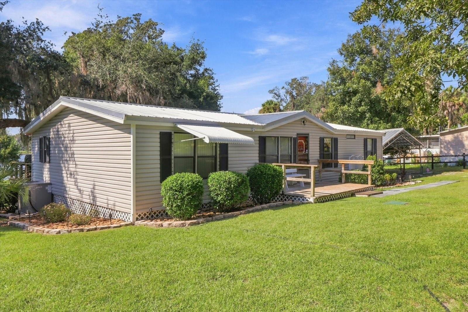 145 & 143 Faye St Property Photo 3