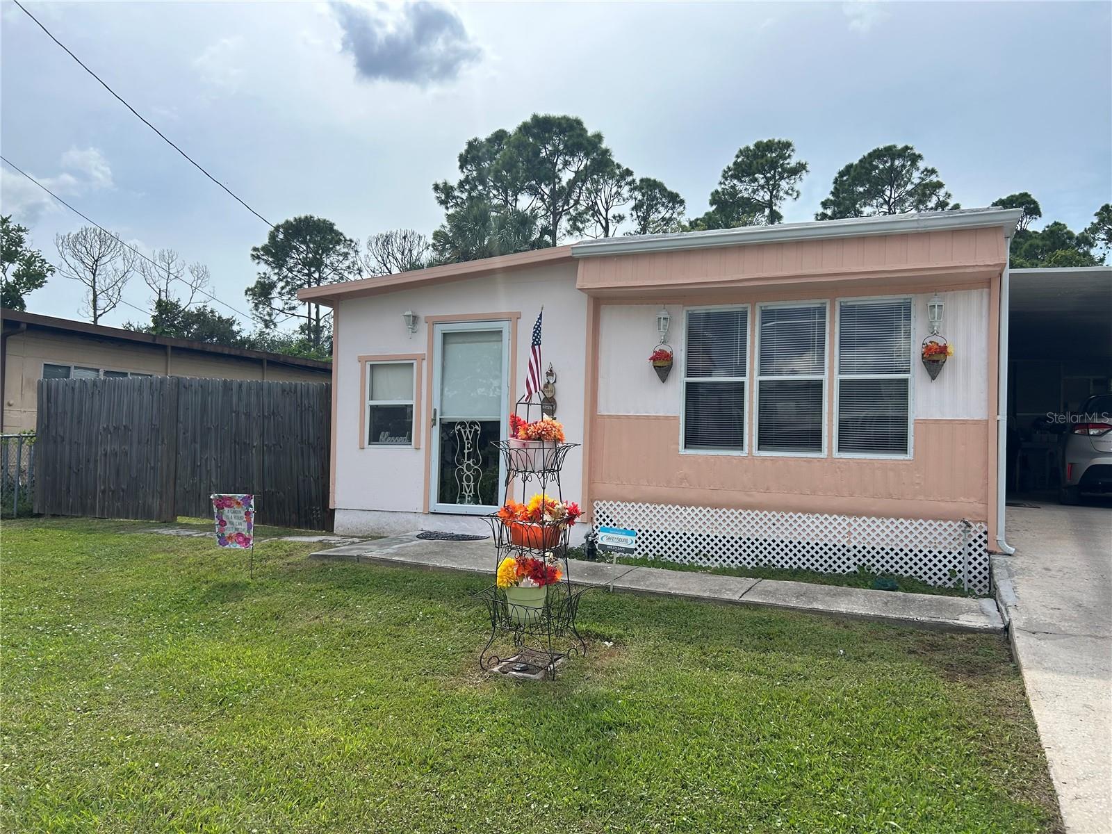 6437 WESTSIDE DR Property Photo 1
