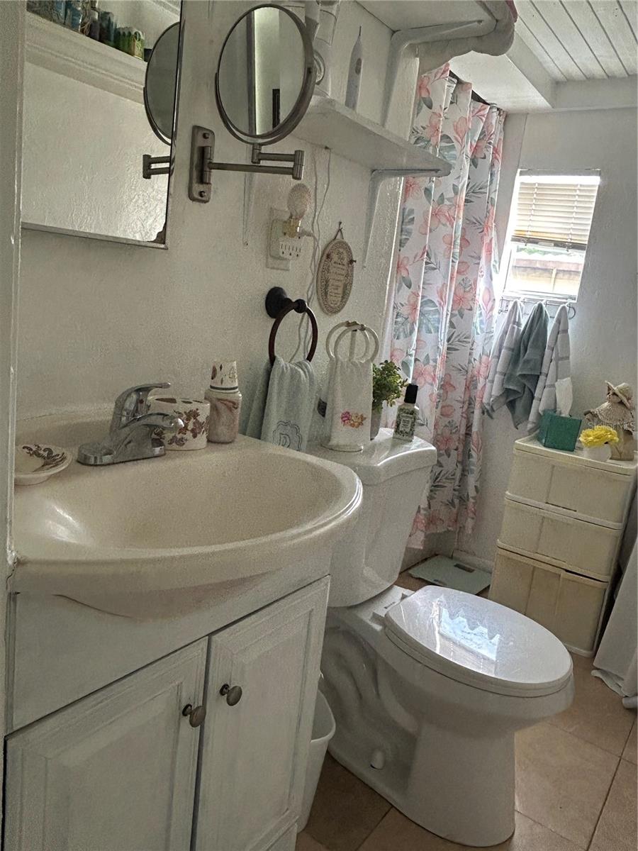 6437 Westside Dr Property Photo 10