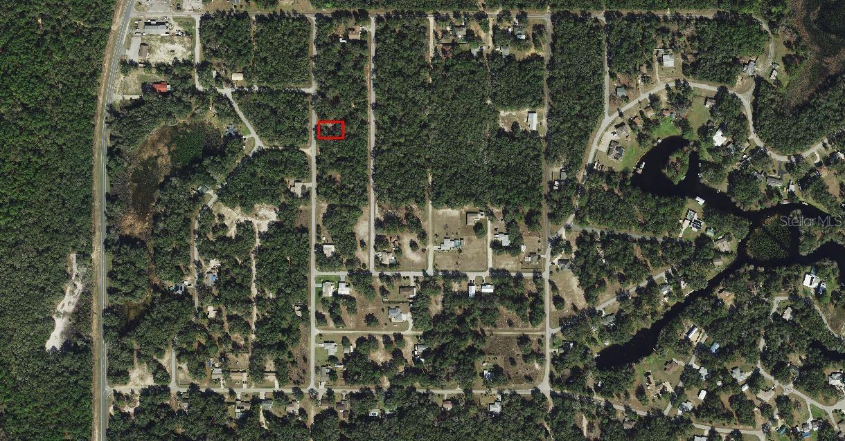6569 N Flower Ter Property Photo 2