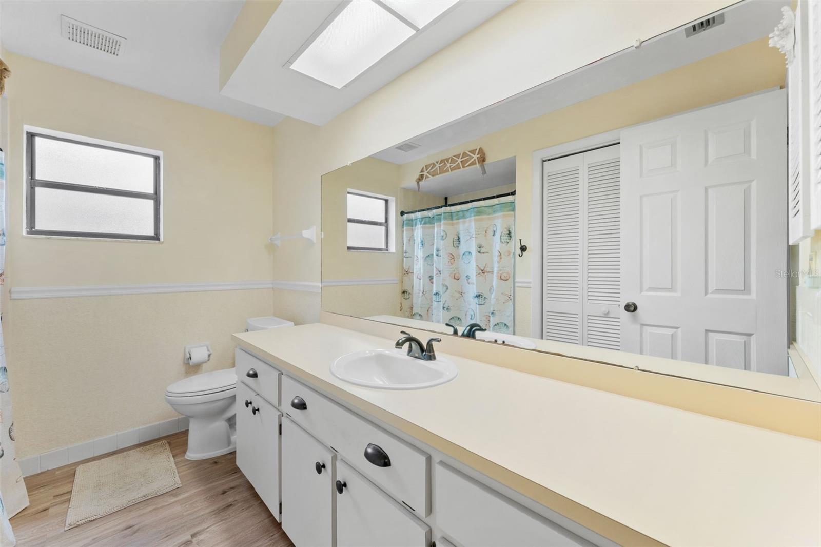 8428 Elgrove St Property Photo 29