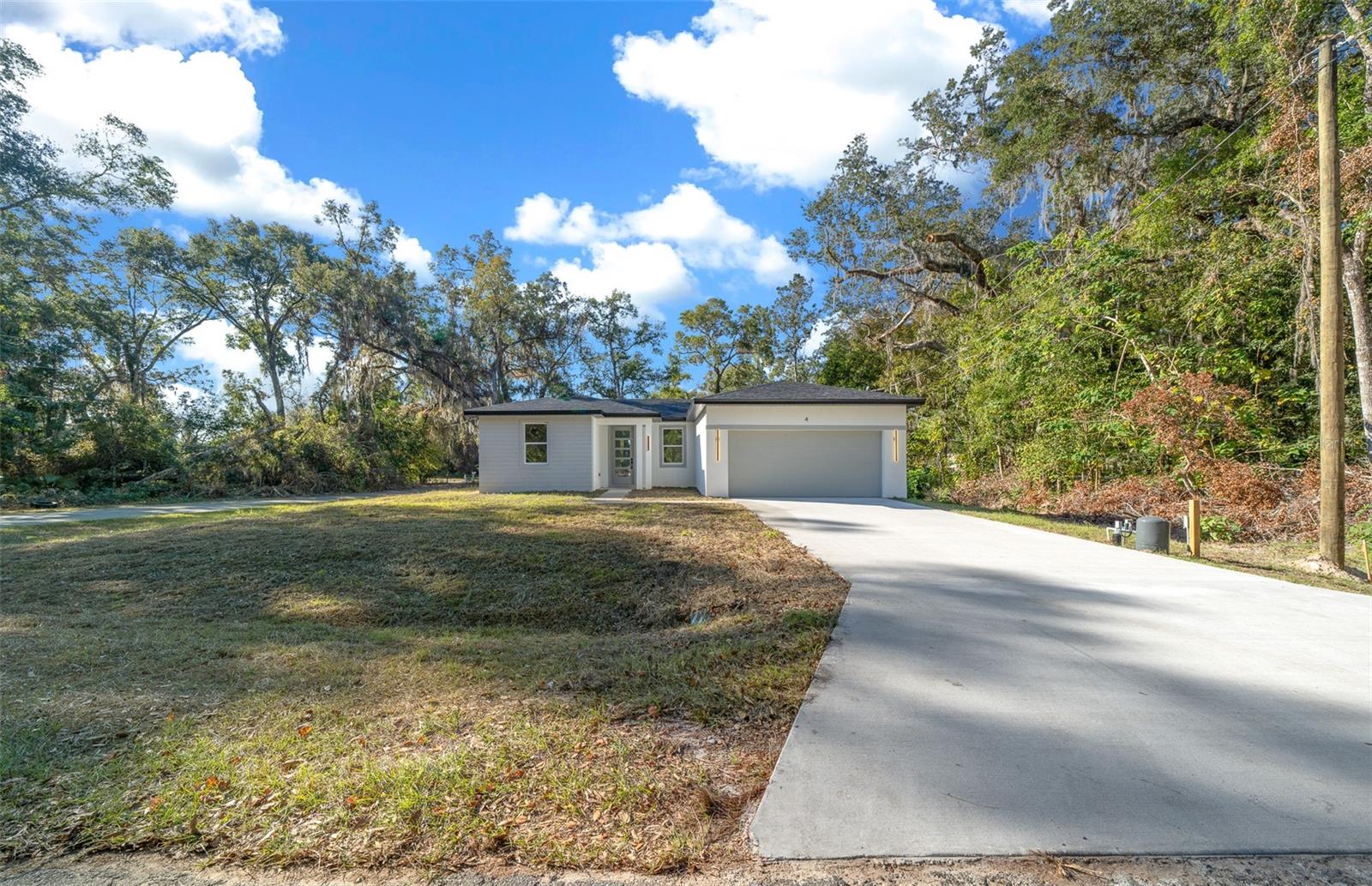 4 Oak Cir Property Photo 4