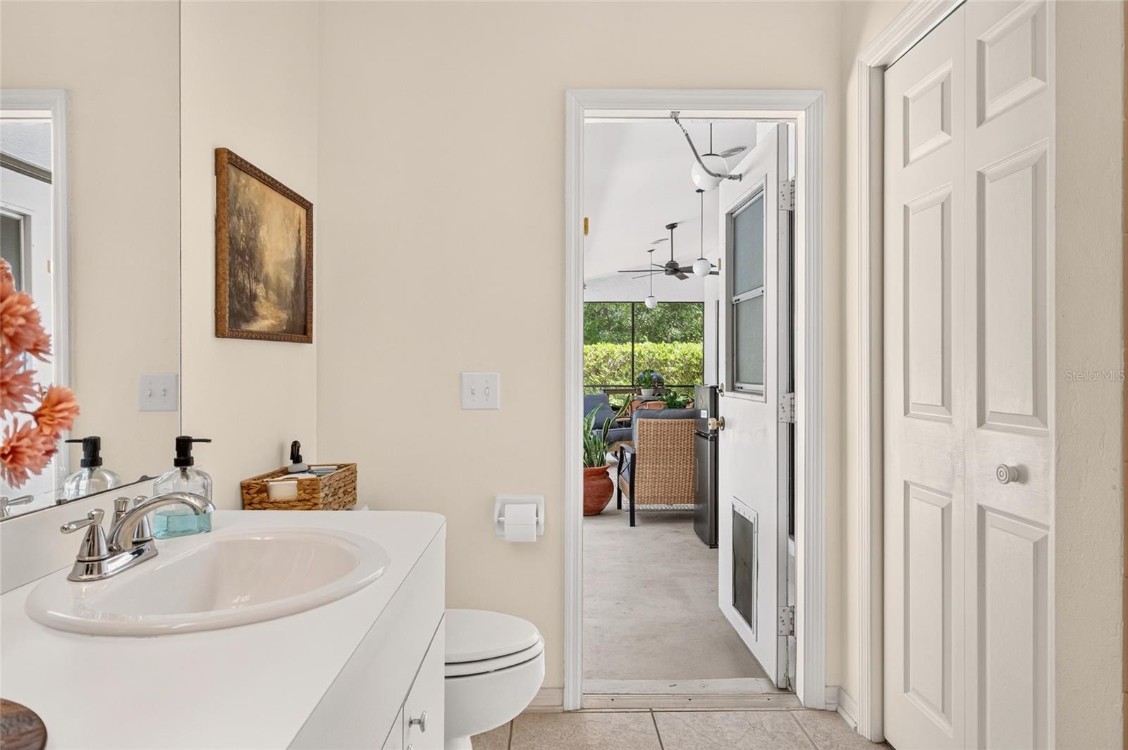 549 W National St Property Photo 53