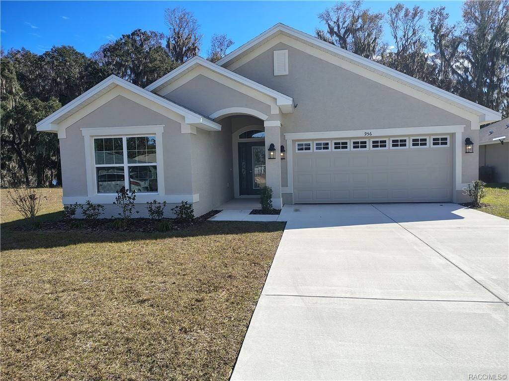 1110 Heron Point Dr Property Photo 1