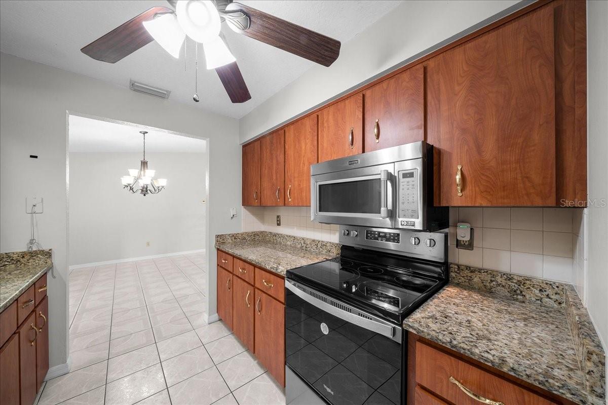 4870 Sw 147th Loop Property Photo 33