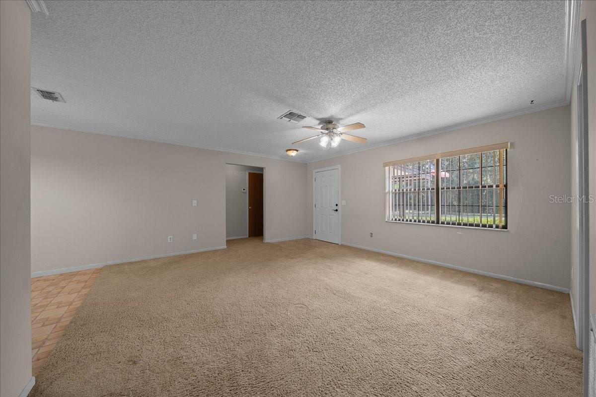8599 E Hampton Point Rd Property Photo 6