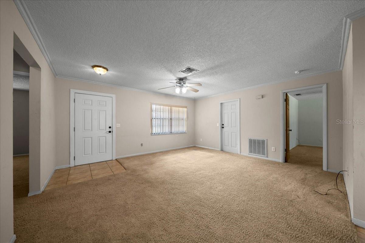 8599 E Hampton Point Rd Property Photo 7