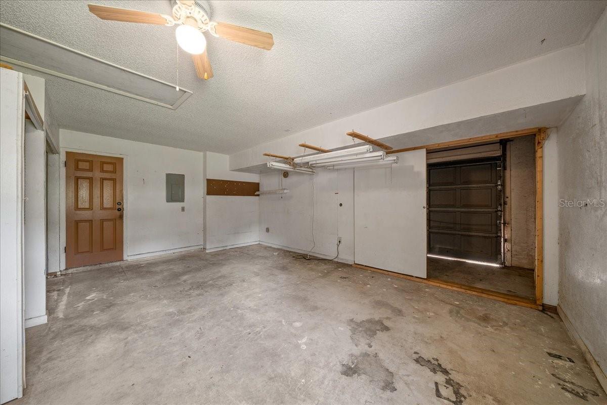 8599 E Hampton Point Rd Property Photo 29