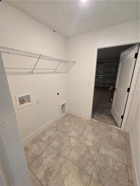 2505 Clearwood St Property Photo 5