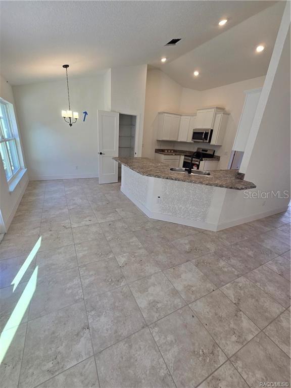 2505 Clearwood St Property Photo 9