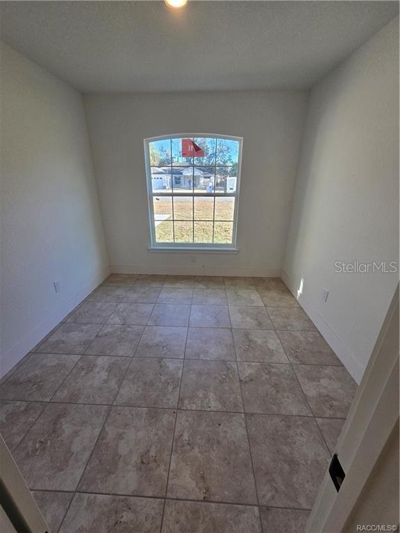 2505 Clearwood St Property Photo 12