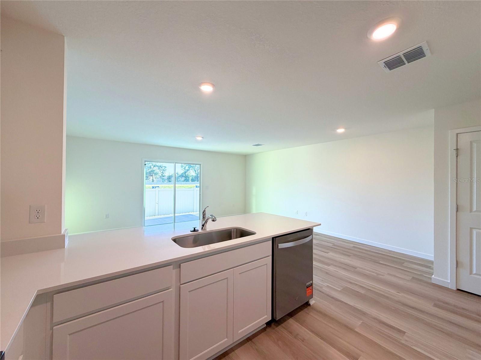6608 Sw 82nd Loop Property Photo 7