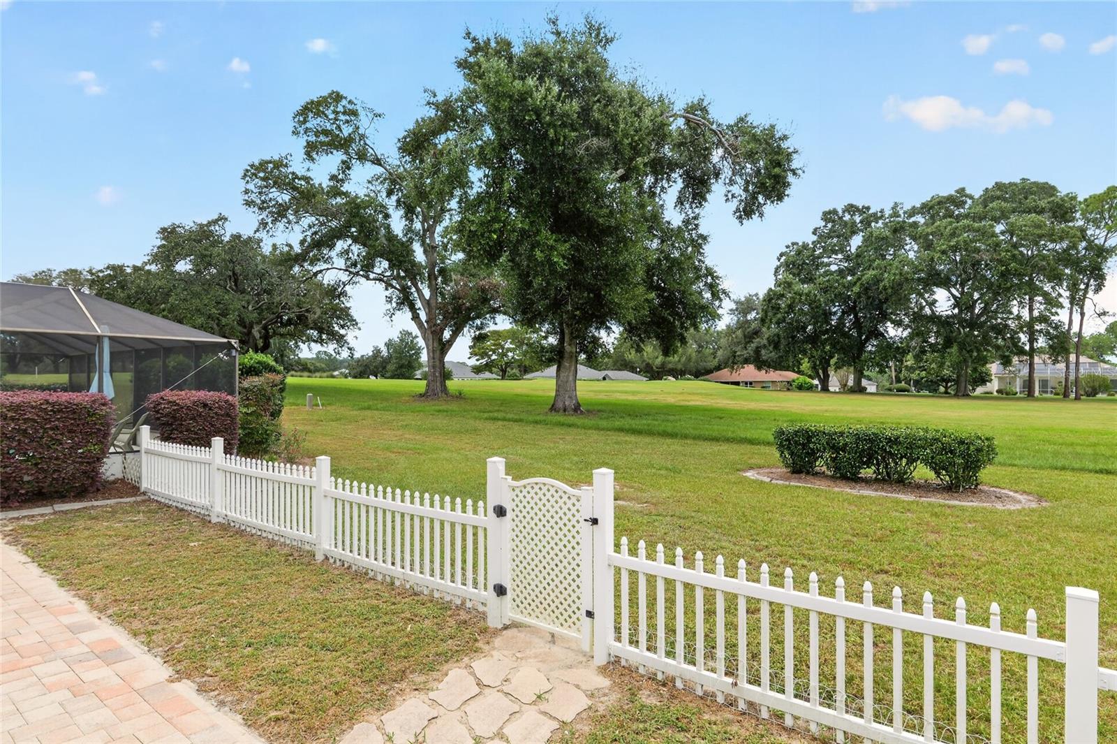205 E Falconry Ct Property Photo 86