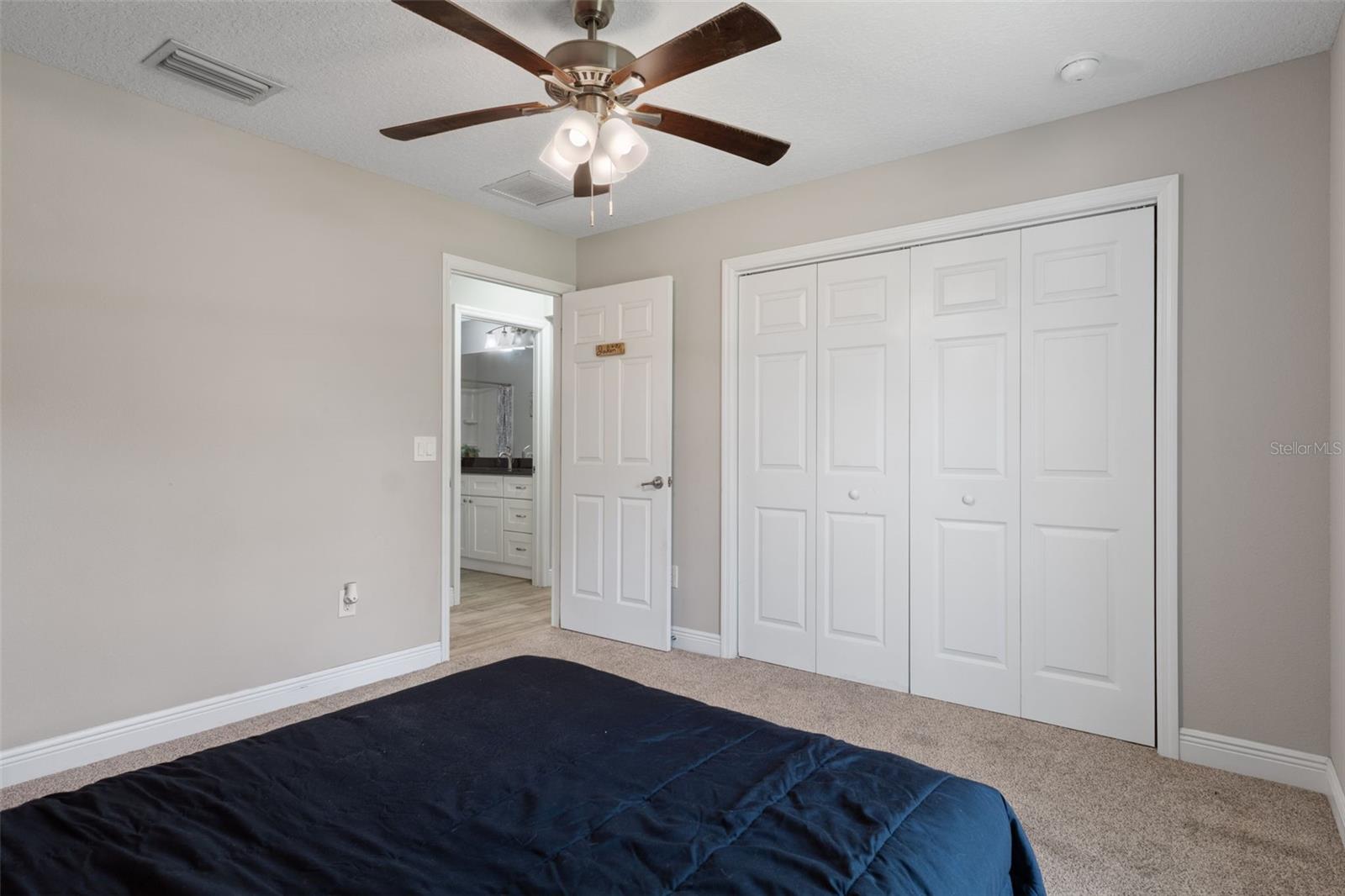 1619 W Lamplighter St Property Photo 13