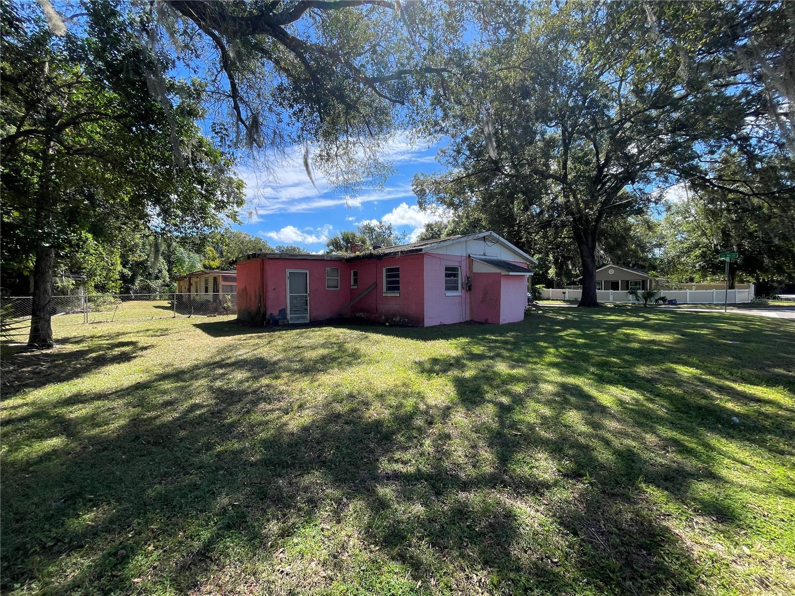 1949 Nw 4th Pl Property Photo 1