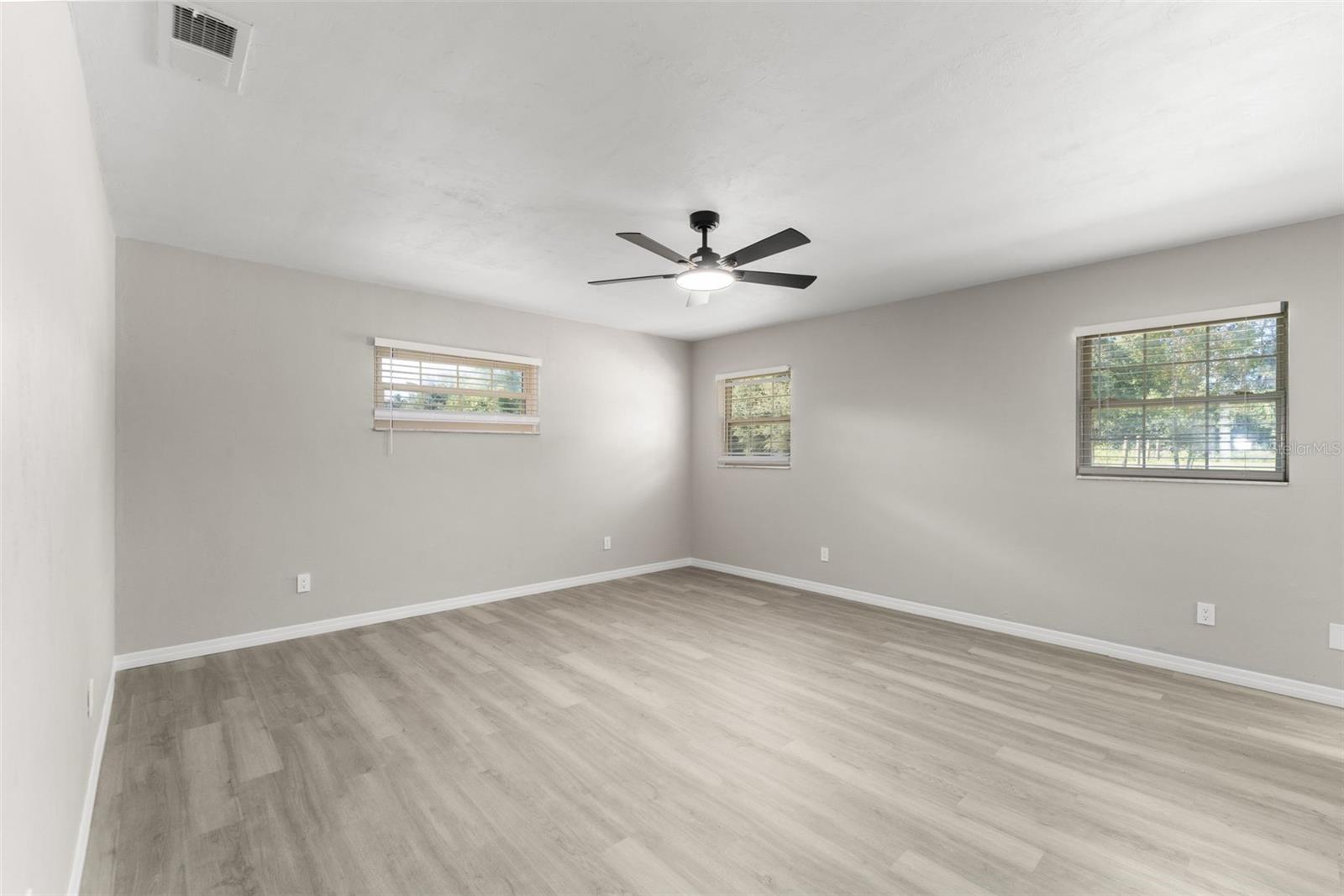 7920 Ne Highway 41 Property Photo 21
