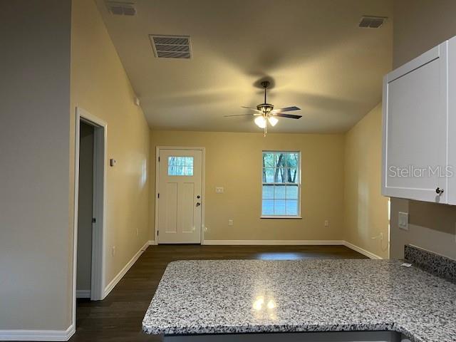 3711 Se 140th Ln Property Photo 5