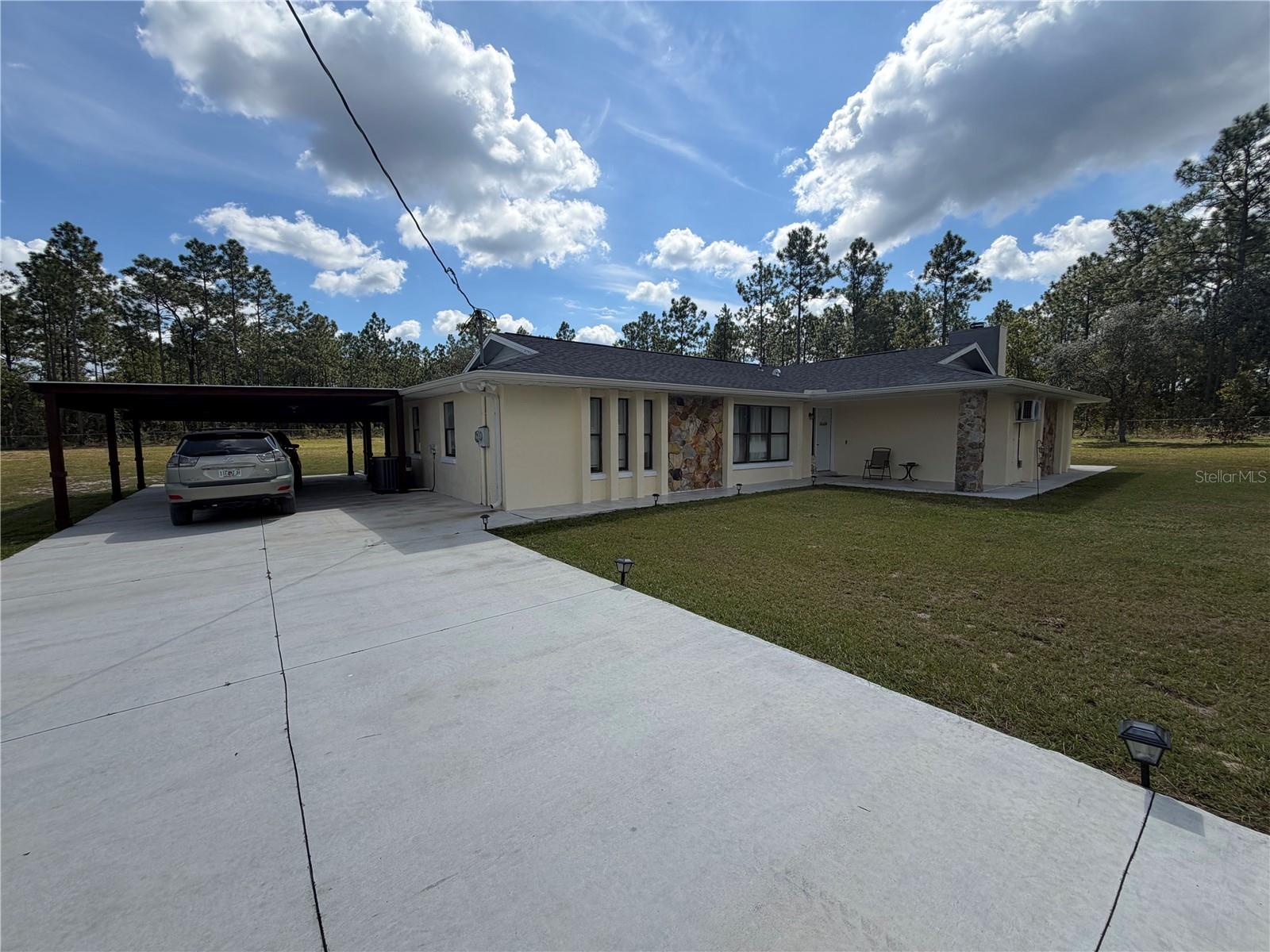 6525 Sw 138th Ter Property Photo 3