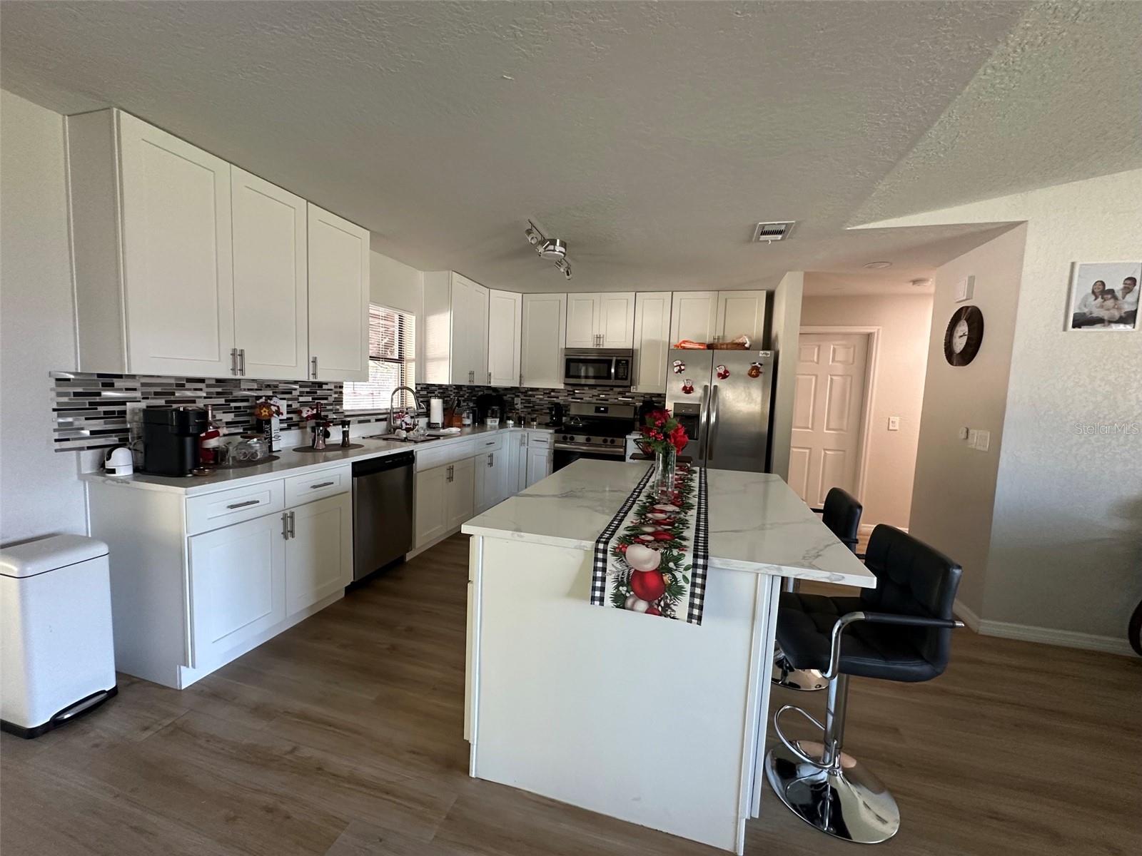 6525 Sw 138th Ter Property Photo 4