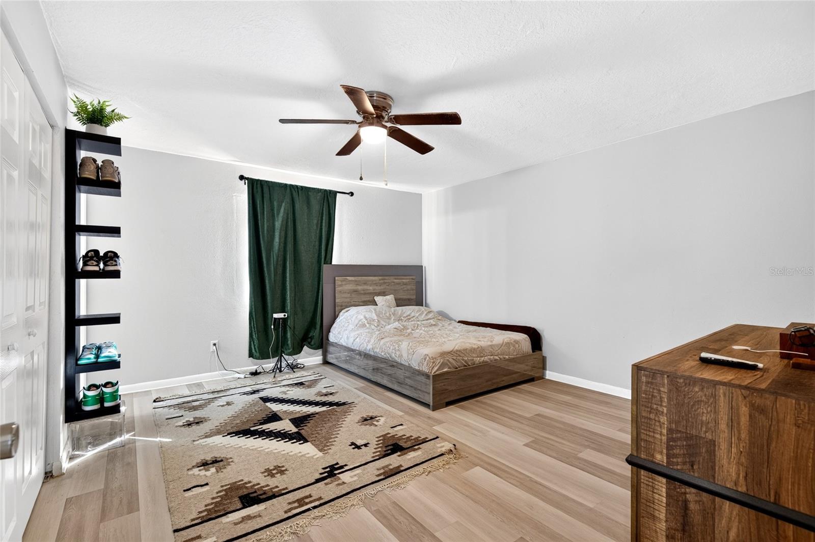 471 Spring Ln Property Photo 17