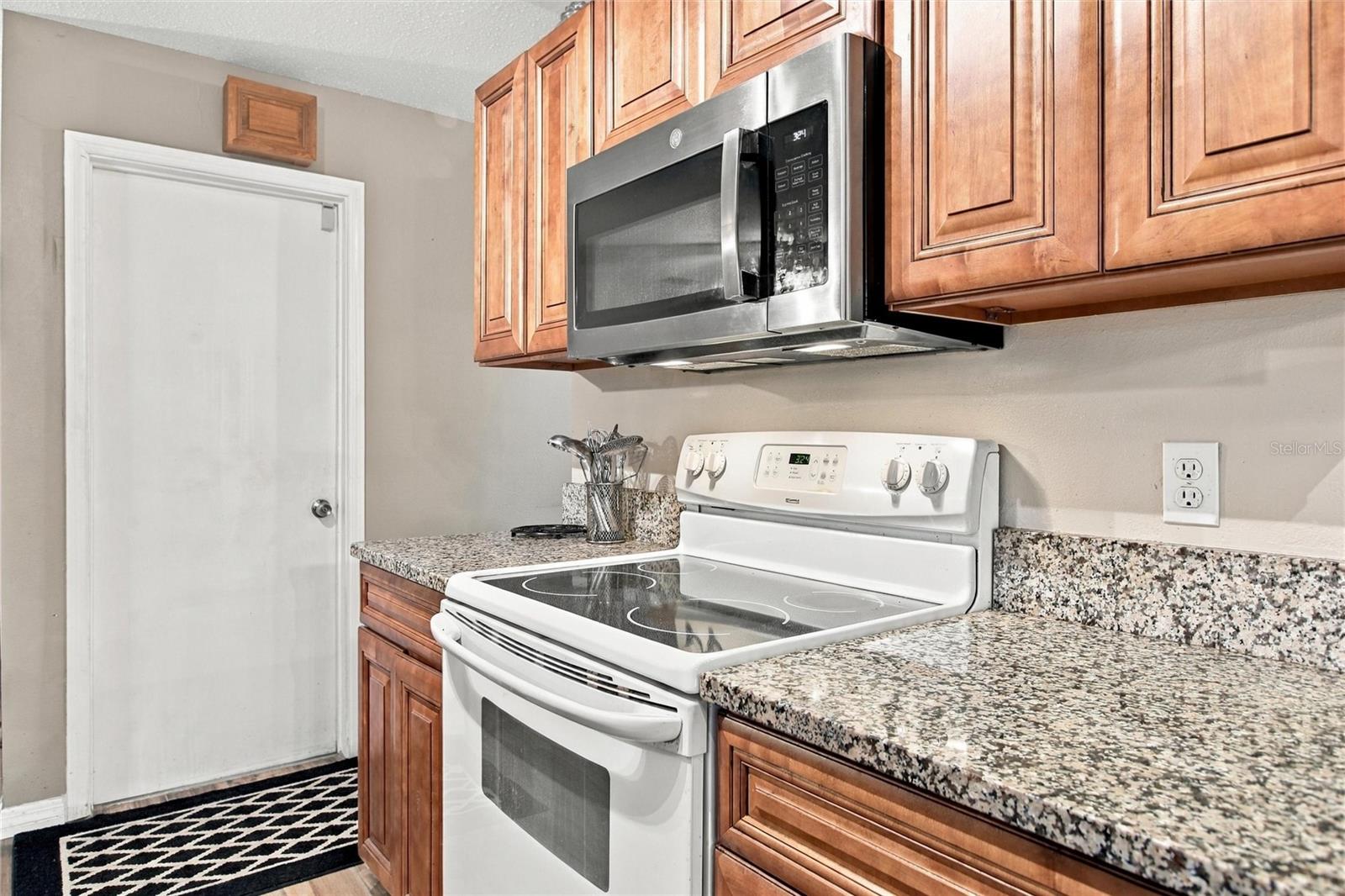 313 Robin Hill Dr Property Photo 21