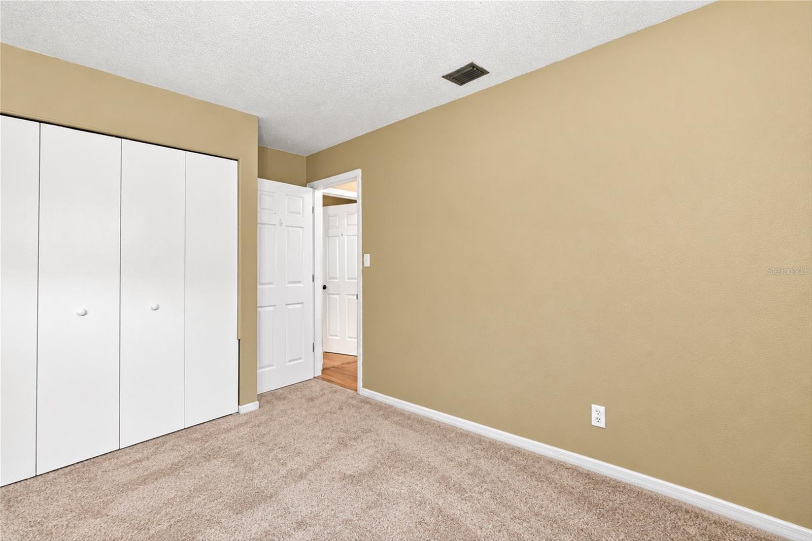 313 Robin Hill Dr Property Photo 25