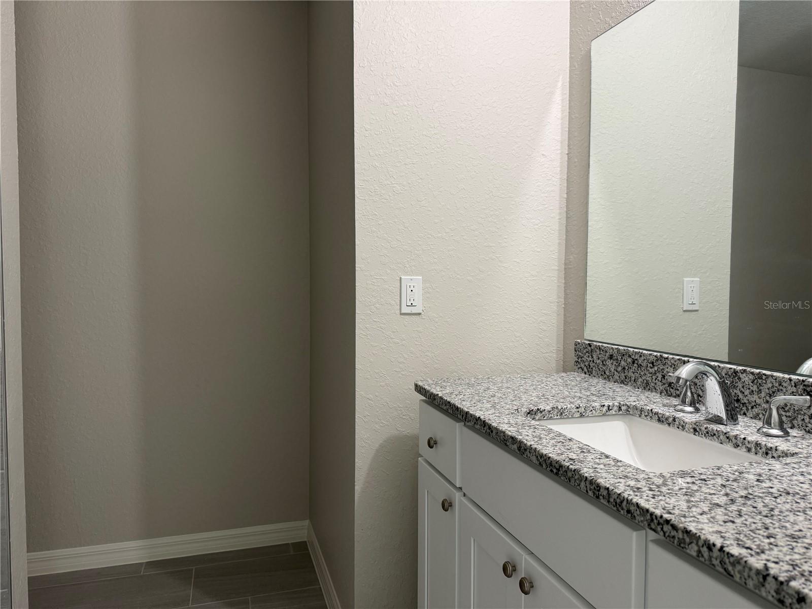 1323 Nw 52nd Ct Property Photo 12