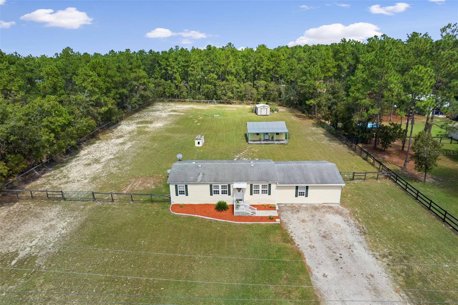 13265 Sw 67th Ln Property Photo 3