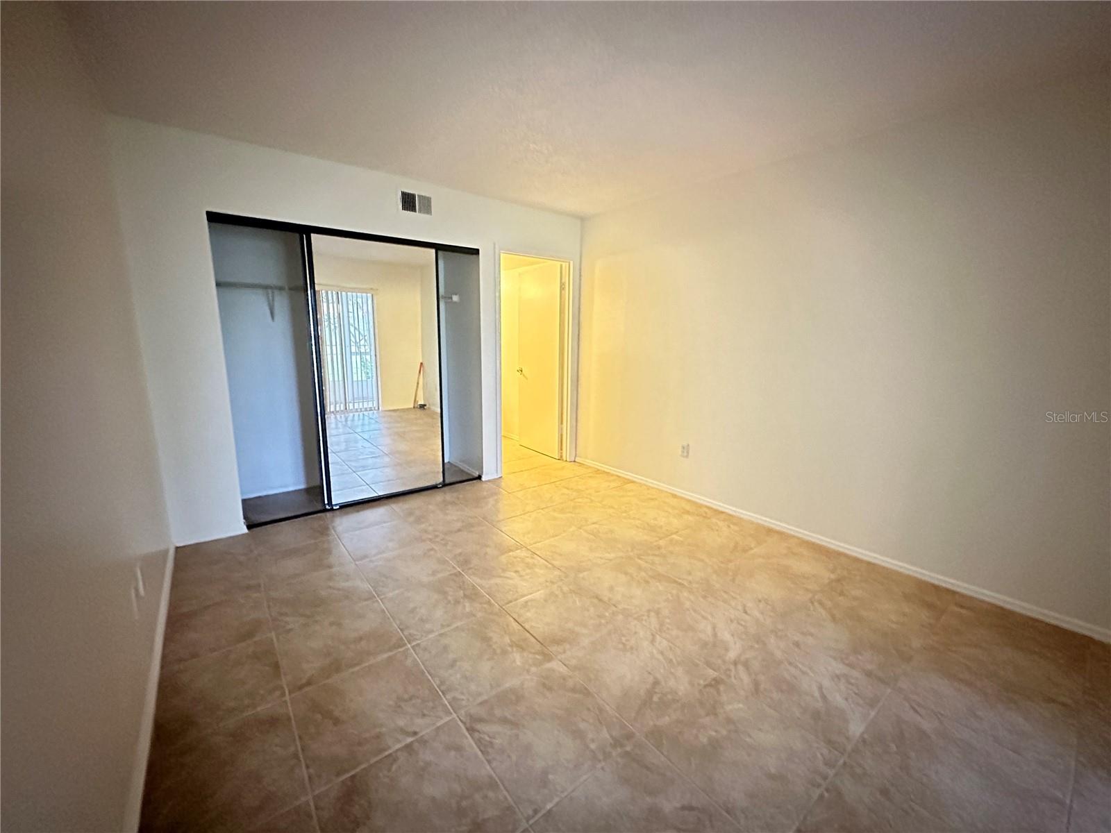 8124 Fairways Cir #r104 Property Photo 5