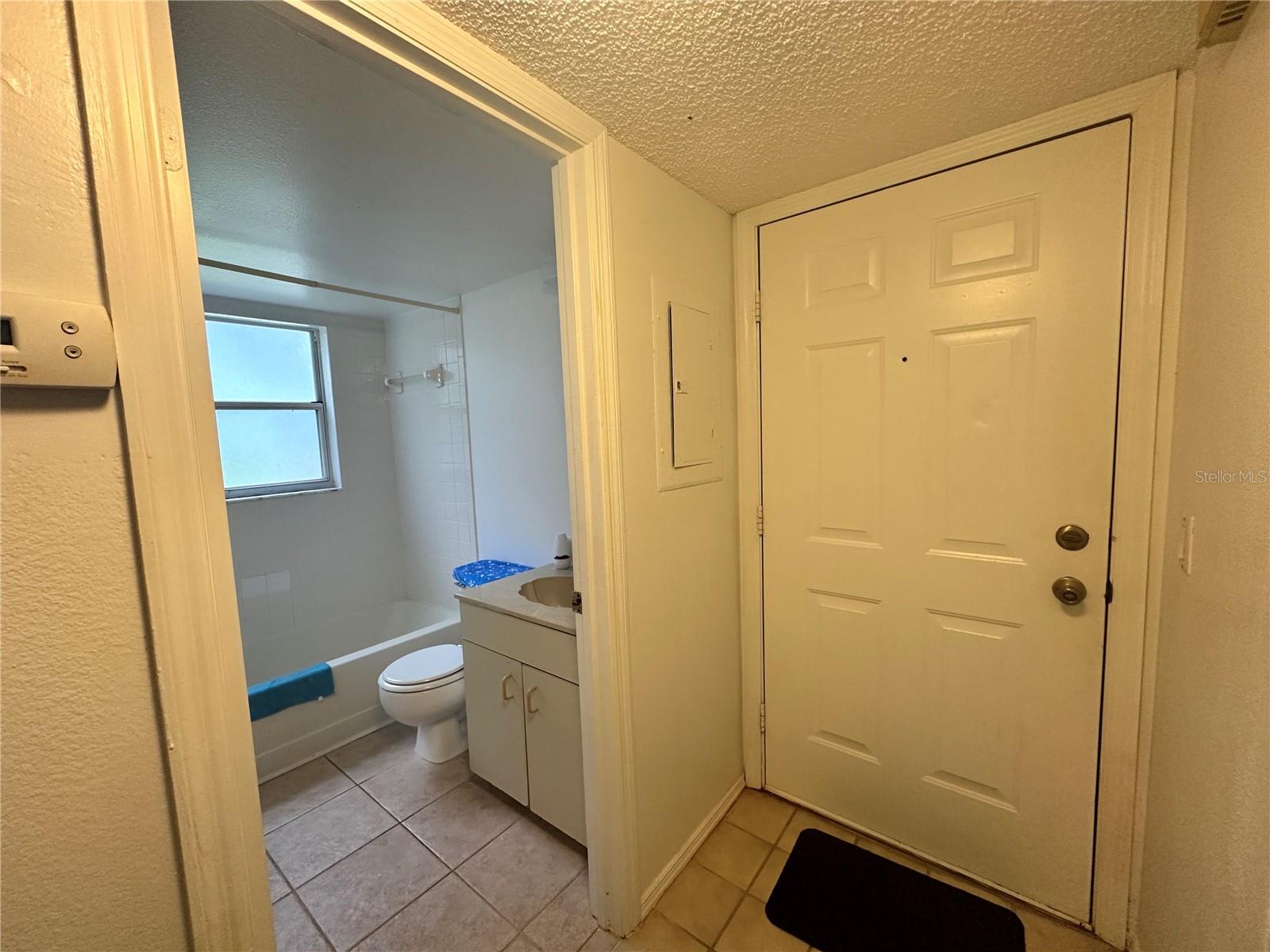 8124 Fairways Cir #r104 Property Photo 9