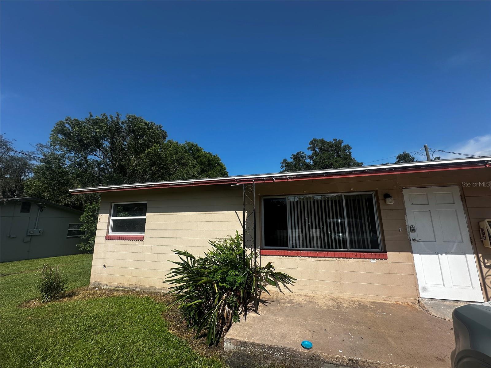 2017 Ne 2 St Property Photo 1