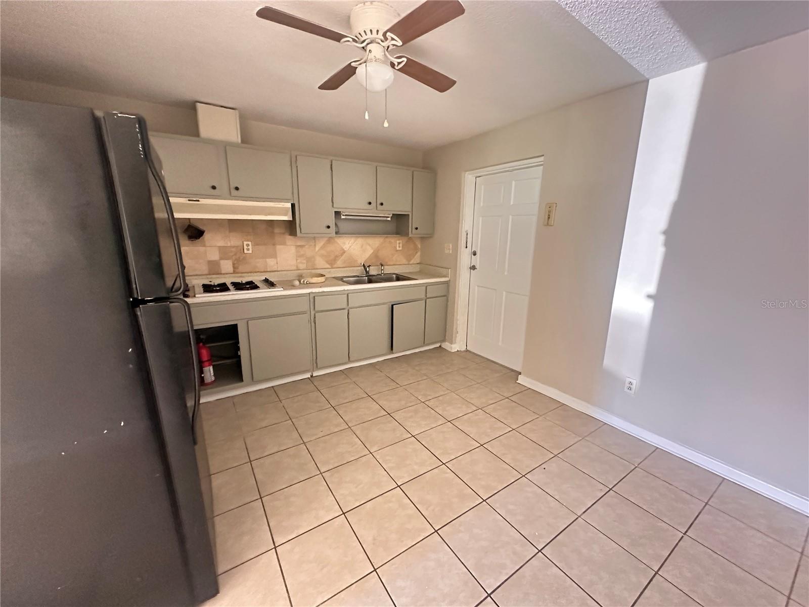 2017 Ne 2 St Property Photo 2