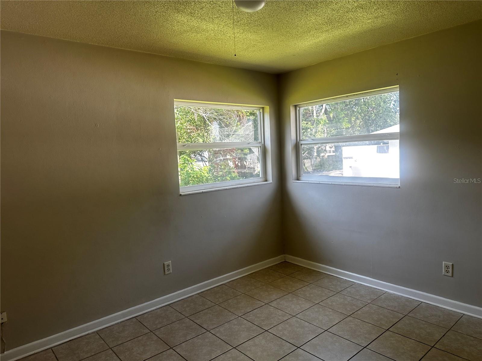 2017 Ne 2 St Property Photo 8