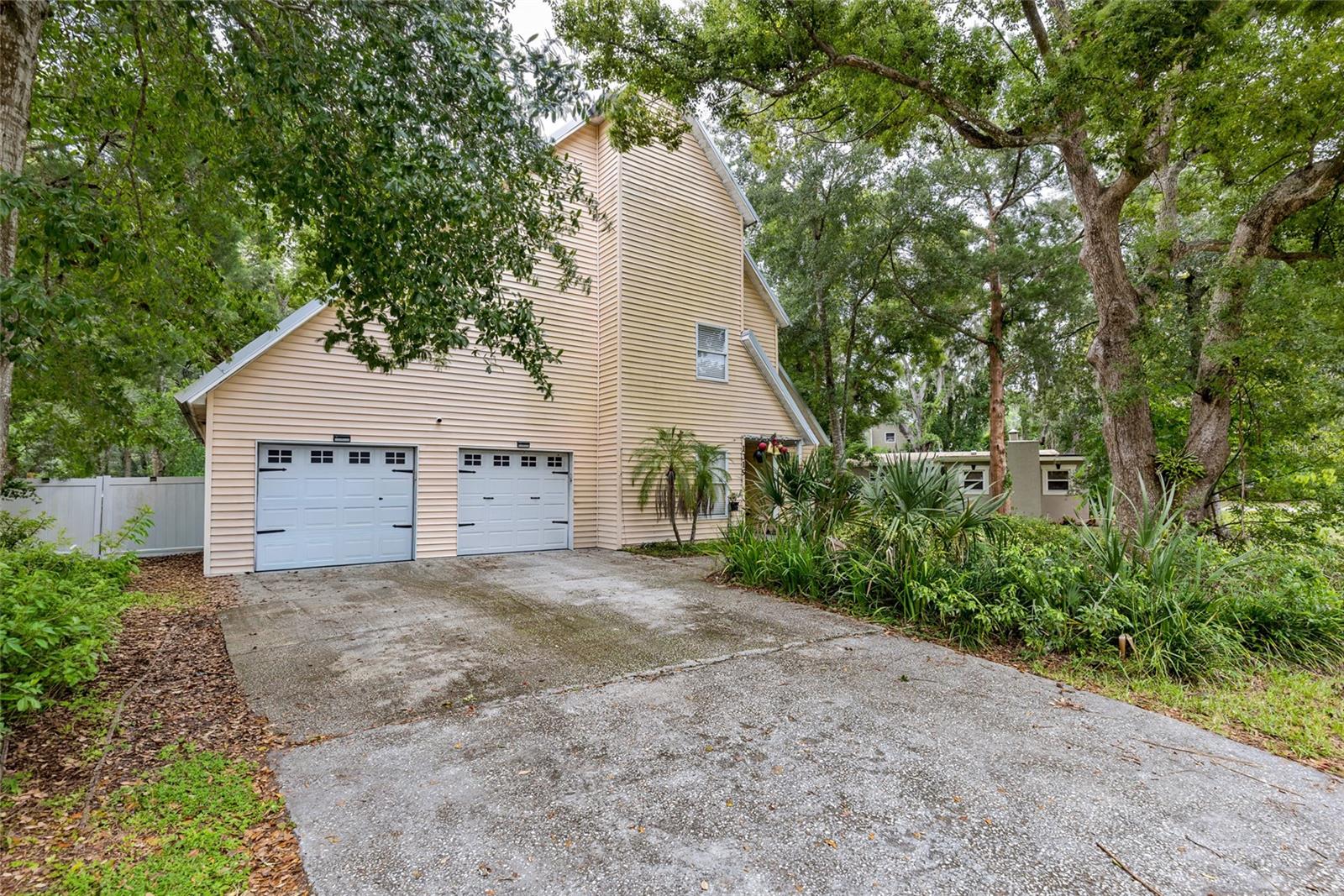 1319 Quintuplet Dr Property Photo 27