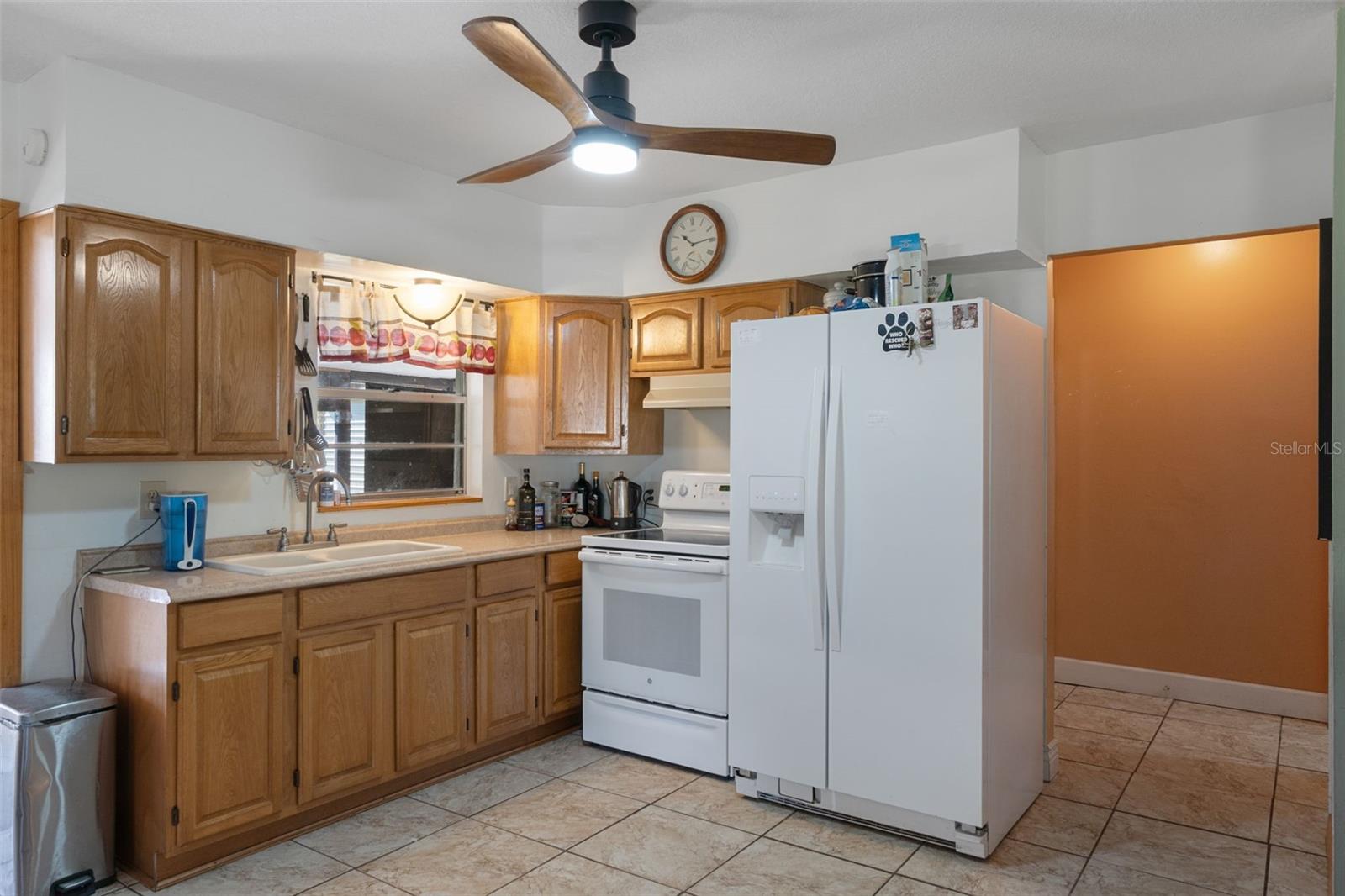 1165 S Trellis Dr Property Photo 6