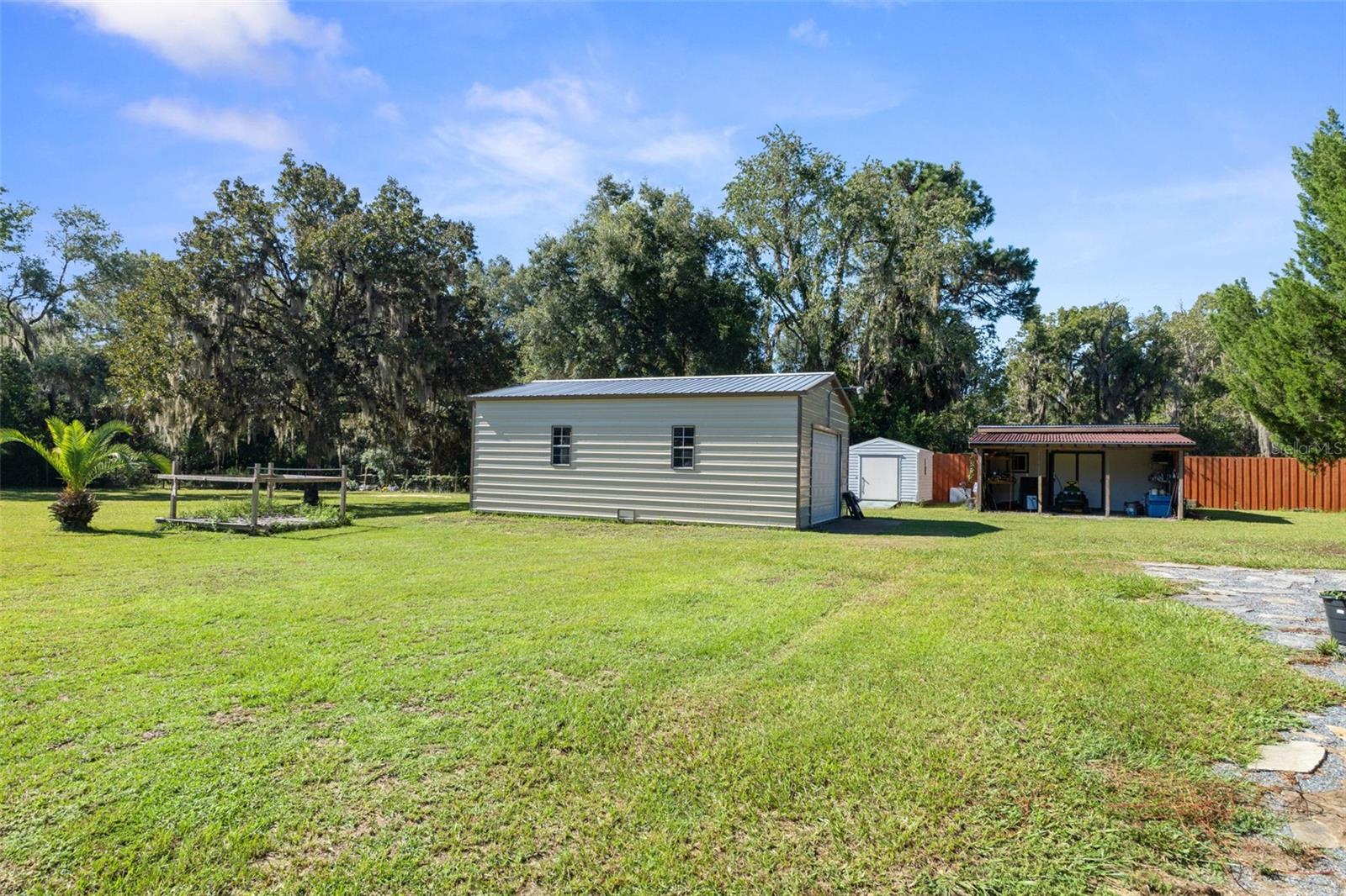 1165 S Trellis Dr Property Photo 16
