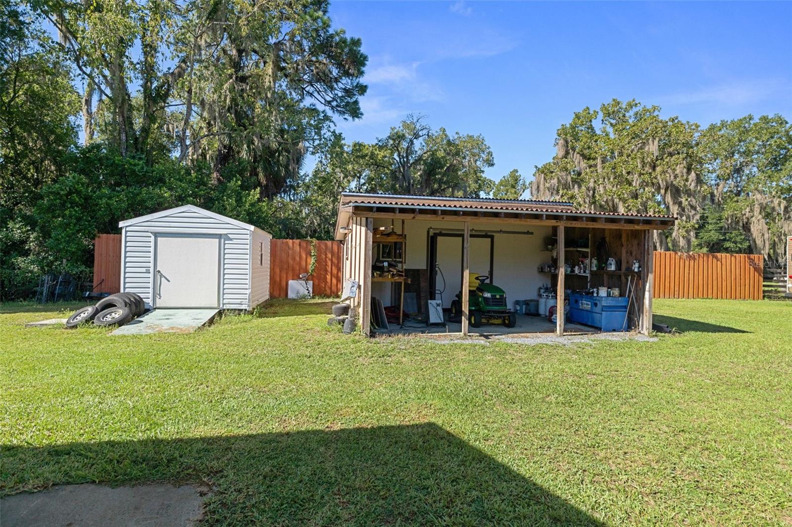 1165 S Trellis Dr Property Photo 18