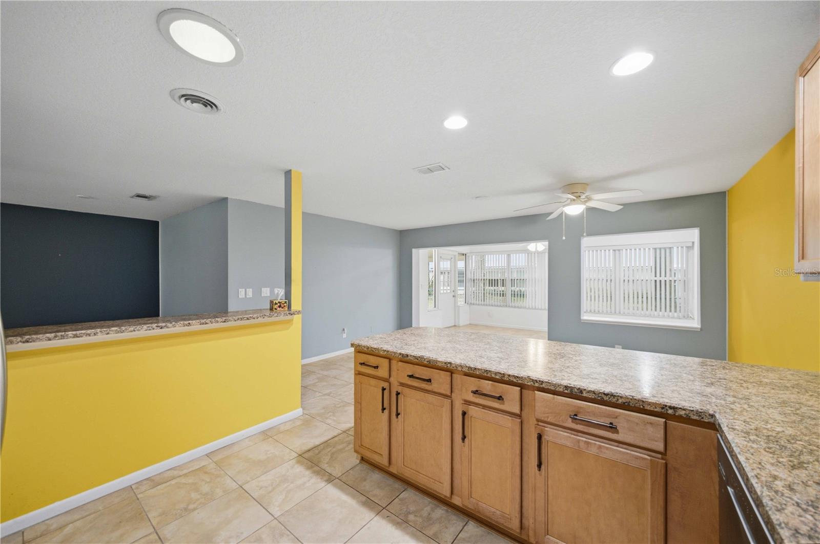8707 Sw 88th Court Rd #f Property Photo 11