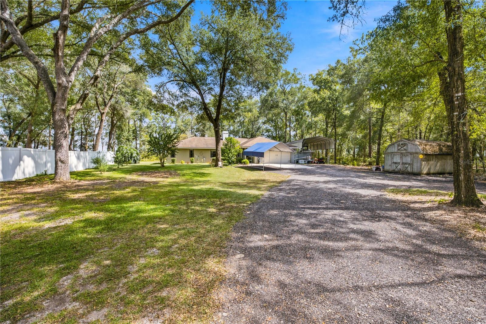 3985 S Placid Ave Property Photo 5